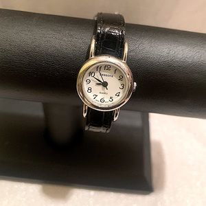 Seasons Quartz Classic Watch